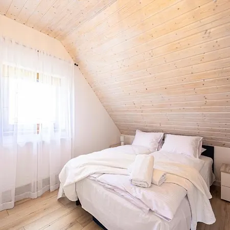 بيت للعطل Uroczysko Lubajny Idzbark